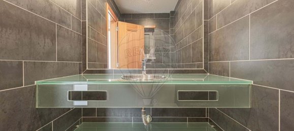 3 Schlafzimmer Villa in Cascais, Portugal, Nr. 38581 4