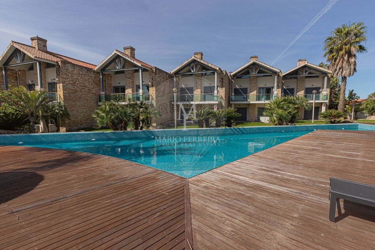 3 Schlafzimmer Villa in Cascais, Portugal, Nr. 38581