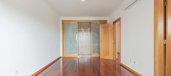 3 Schlafzimmer Villa in Cascais, Portugal, Nr. 38581 19