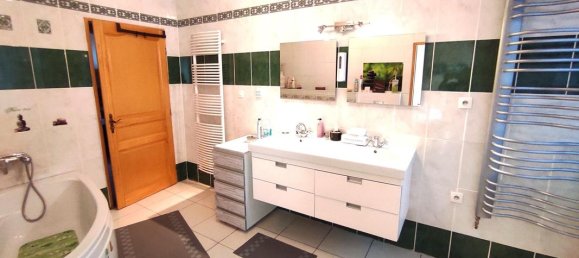 3 chambres Maison de ville à Hagondange, France No. 77255 10