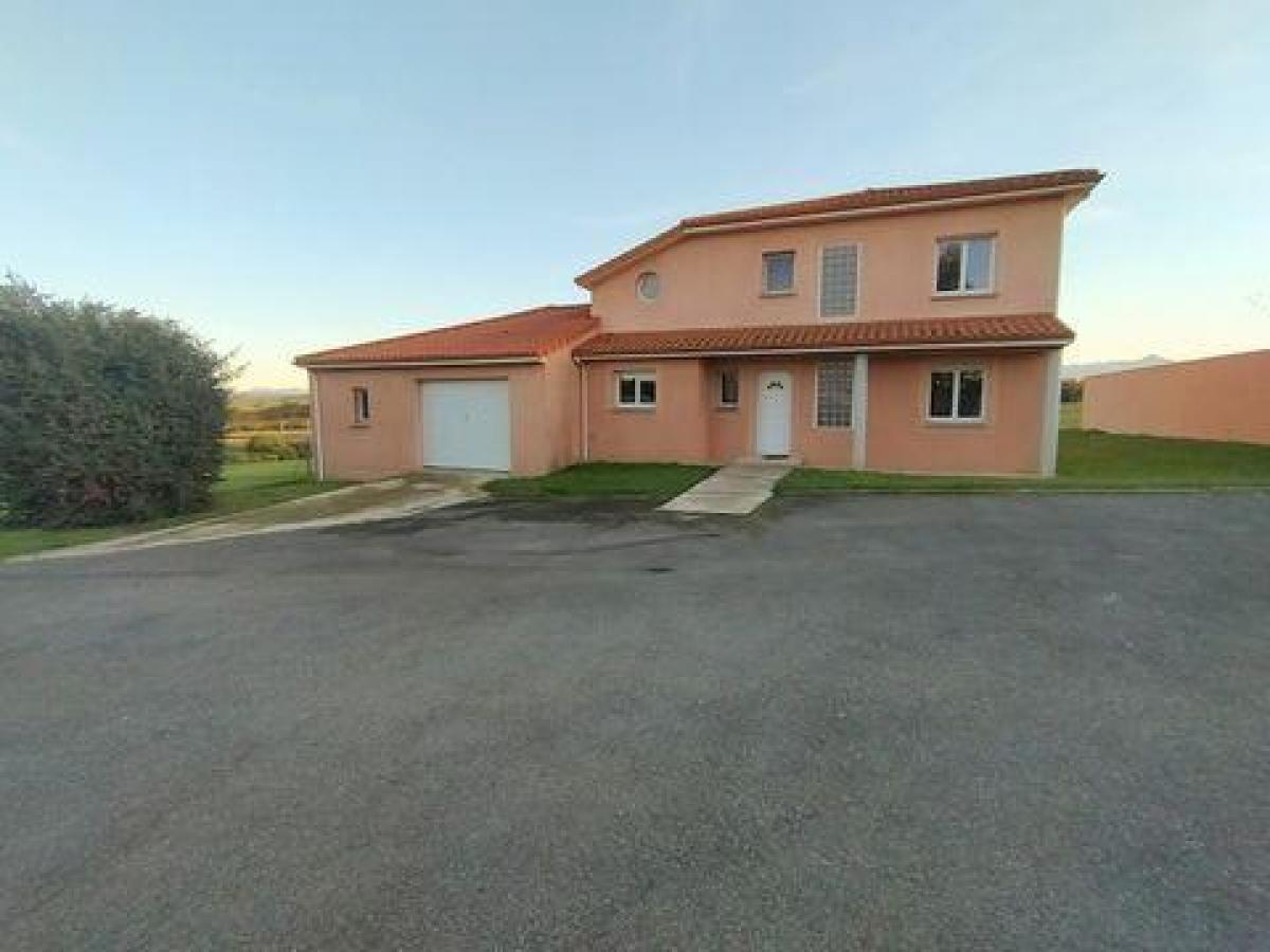 Tienda de 5 dormitorios en Lansac, France No. 20340