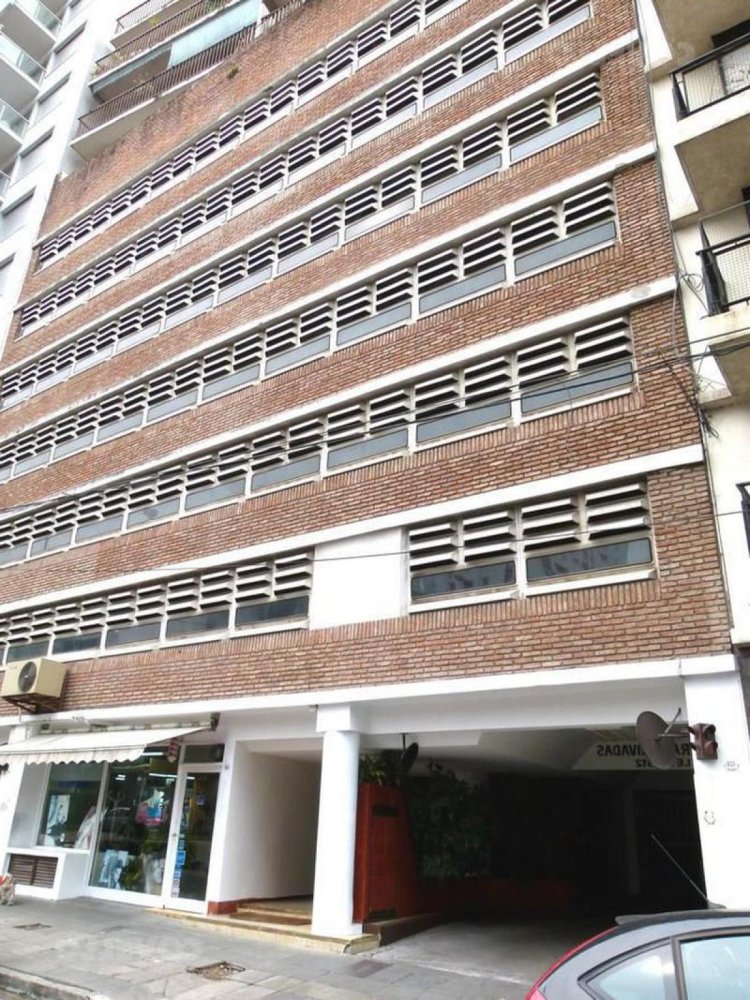 12m² Warehouse in Buenos Aires, Argentina No. 104548