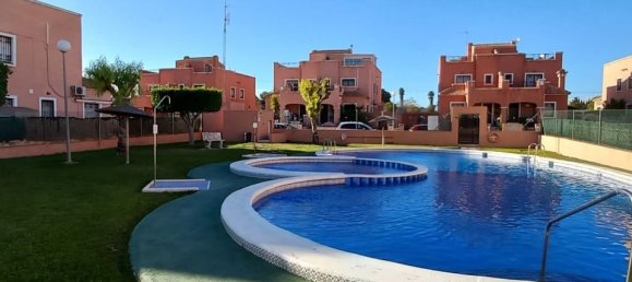 Villa de 3 dormitorios en Los Montesinos, Spain No. 178145 45