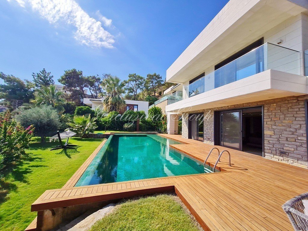 Villa 5+4 in Bodrum, Turkey No. 28705