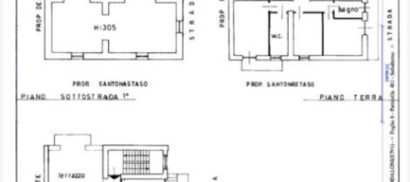 3 bedrooms Villa in Maddaloni, Italy No. 271064 2