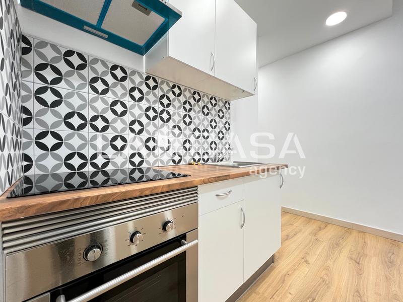 44m² Commercial property in Badalona, Spain No. 33959