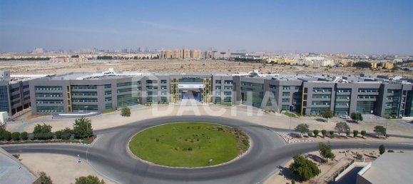 1-salle Magasin à Dubai Investment Park, UAE No. 27070 7