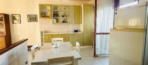 4 bedrooms House in Terracina, Italy No. 362739 6