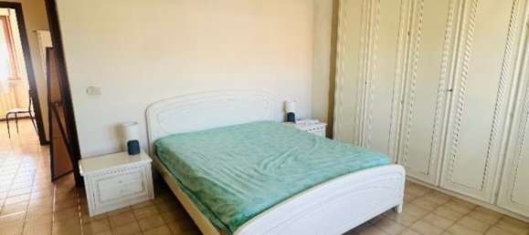 4 bedrooms House in Terracina, Italy No. 362739 8