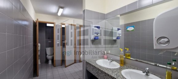 Lagerhaus in Loures, Portugal 1610m², Nr. 96695 13