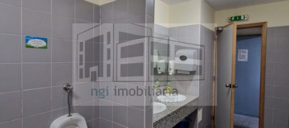 Lagerhaus in Loures, Portugal 1610m², Nr. 96695 11