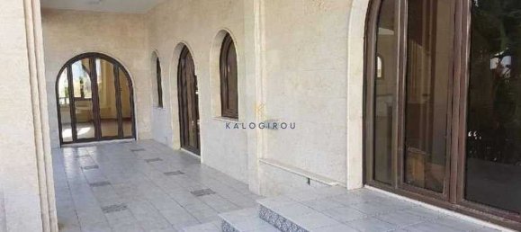 5 bedrooms House in Oroklini, Cyprus No. 10886 4