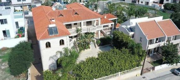 5 bedrooms House in Oroklini, Cyprus No. 10886 10