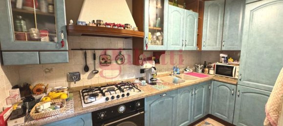 3 rooms Apartment in Turin, Italy No. 4768 11