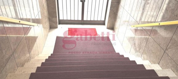 3 rooms Apartment in Turin, Italy No. 4768 3