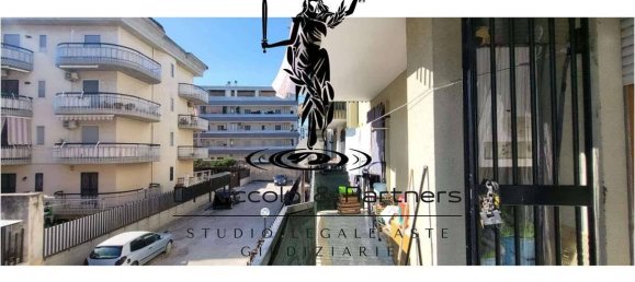 5 rooms Apartment in Trani, Italy No. 271005 18