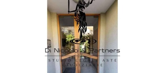 5 rooms Apartment in Trani, Italy No. 271005 21