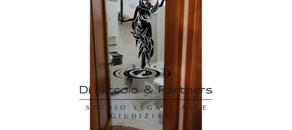 5 rooms Apartment in Trani, Italy No. 271005 6