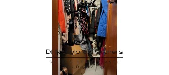 5 rooms Apartment in Trani, Italy No. 271005 5