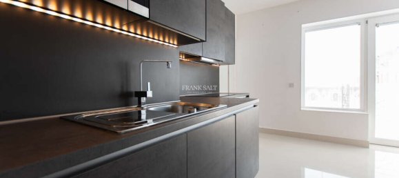 2 Schlafzimmer Penthouse in Gzira, Malta, Nr. 4189 6