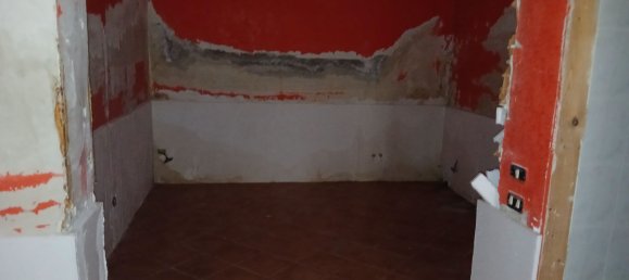 35m² Commercial property in Villafranca Tirrena, Italy No. 285025 3