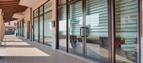 Коммерческая недвижимость с 1 комнатой в Казальмайокко, Италия № 151267 7