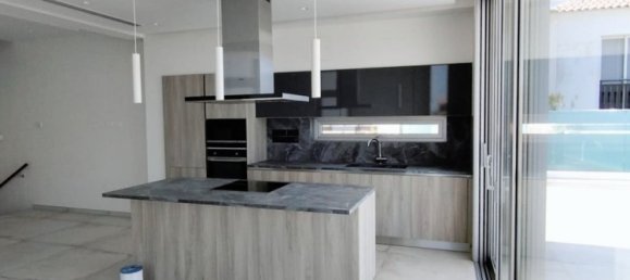 4 Schlafzimmer Villa in Ayia Napa, Cyprus, Nr. 23018 5