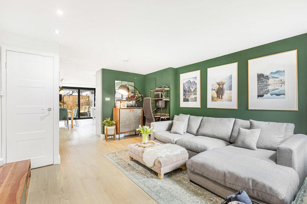 2 bedrooms Apartment in London, United Kingdom No. 8705