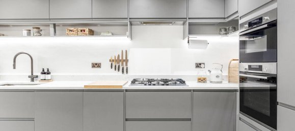 2 bedrooms Apartment in London, United Kingdom No. 8705 3