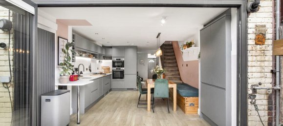 2 bedrooms Apartment in London, United Kingdom No. 8705 11