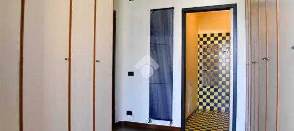 5 rooms Apartment in Alzano Lombardo, Italy No. 154345 17