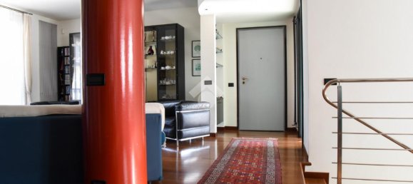 5 rooms Apartment in Alzano Lombardo, Italy No. 154345 4
