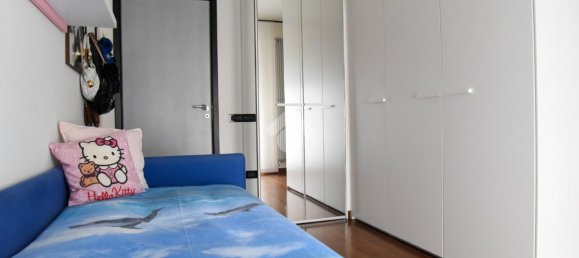 5 rooms Apartment in Alzano Lombardo, Italy No. 154345 12