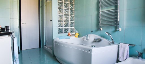 5 rooms Apartment in Alzano Lombardo, Italy No. 154345 19