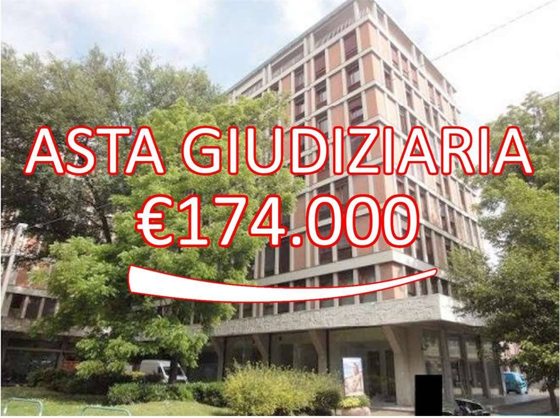 2 bedrooms Apartment in Padua, Italy No. 198878