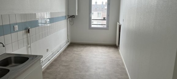 4 chambres Appartement à Orléans, France No. 71957 5