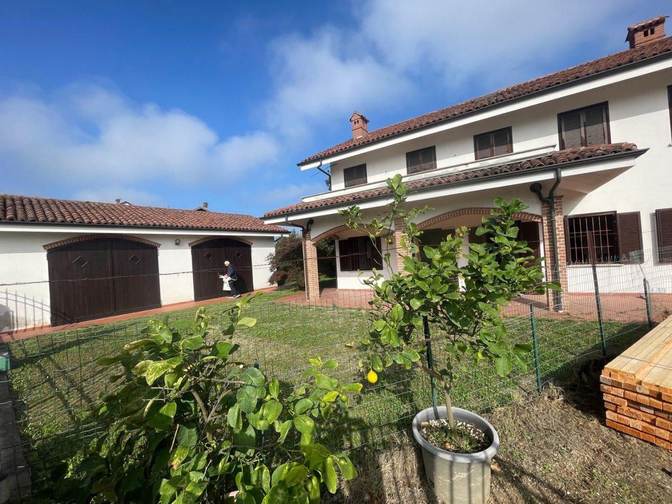 8 rooms House in Valfenera, Italy No. 126062