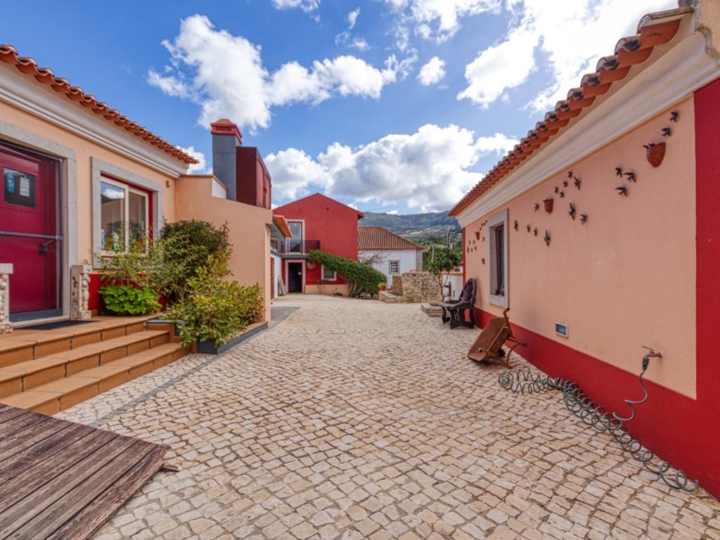 9 غرف نوم فندق في Cadaval, Portugal رقم 53187