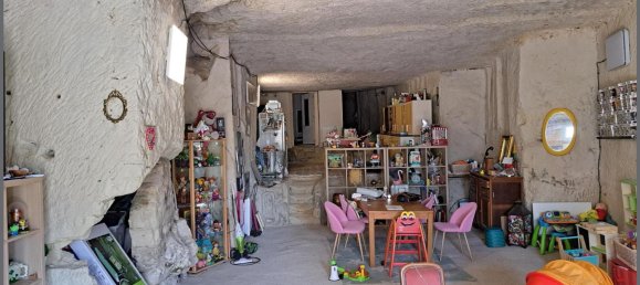 2 bedrooms House in Cinq-Mars-la-Pile, France No. 65481 6