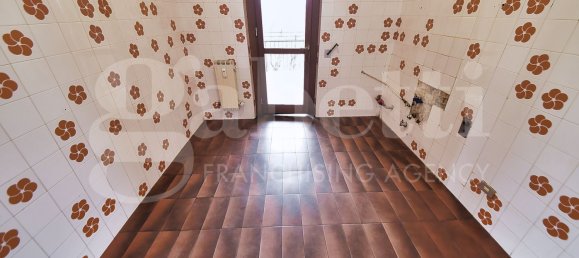 4 rooms Apartment in Vedano al Lambro, Italy No. 27878 9