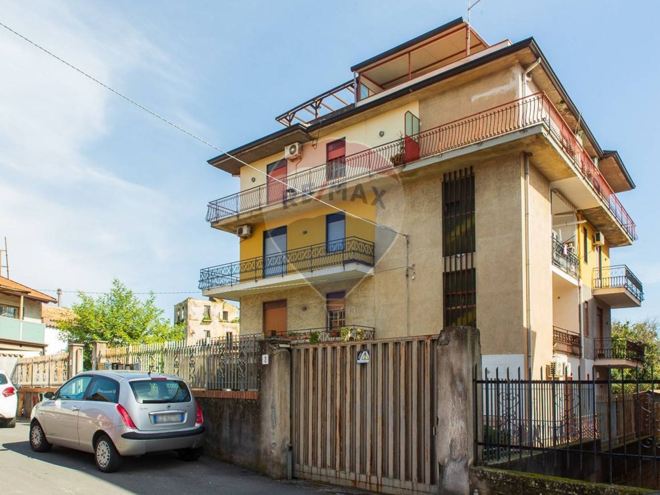 2 bedrooms Apartment in Misterbianco, Italy No. 235253