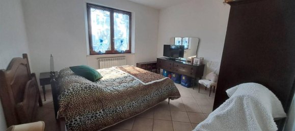 Дом с 7 комнатами в Скансано, Италия № 38150 21