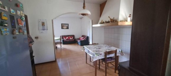 Дом с 7 комнатами в Скансано, Италия № 38150 25