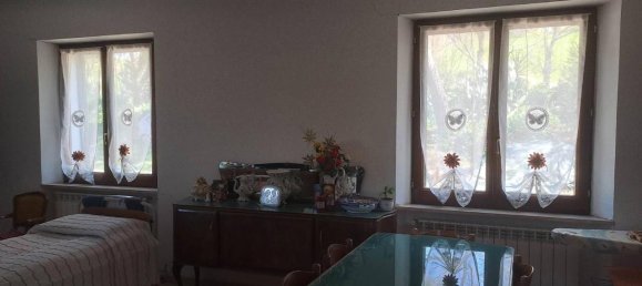 Дом с 7 комнатами в Скансано, Италия № 38150 18