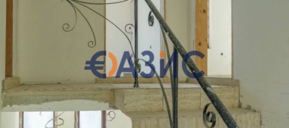 3 bedrooms Apartment in Balchik, Bulgaria No. 832 3