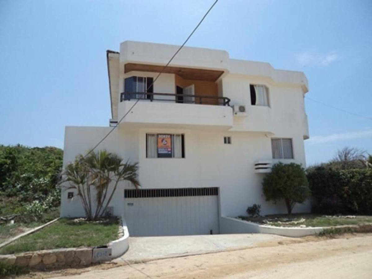 4 bedrooms House in Atlantico, Colombia No. 909