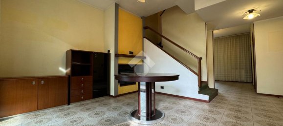 Вилла с 3 спальнями в Галлиате, Италия № 176264 2