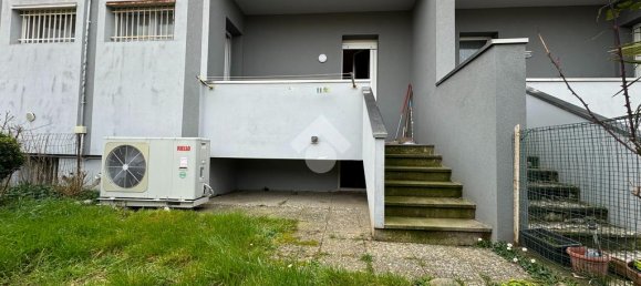 Вилла с 3 спальнями в Галлиате, Италия № 176264 3