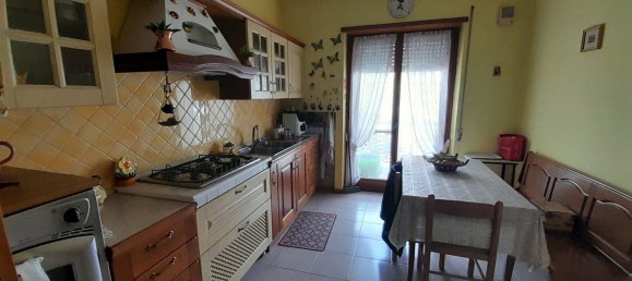 4 rooms Apartment in Isernia, Italy No. 29100 9