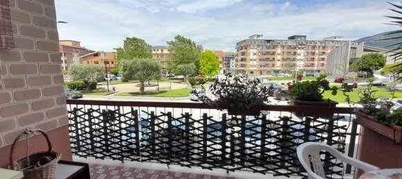 4 rooms Apartment in Isernia, Italy No. 29100 3